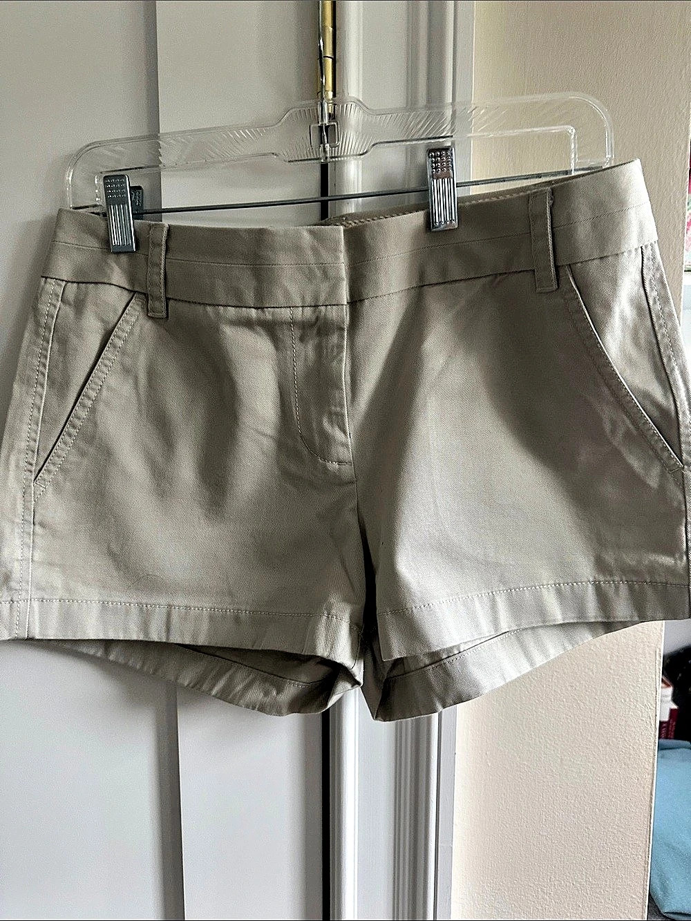 J.Crew 3" Chino Short 3" Shorts in Khaki Size 6 NWT